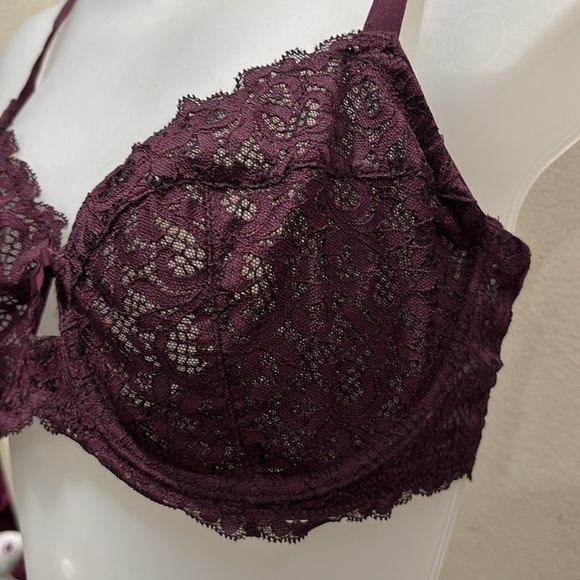 Victoria's Secret Lace Bra - Deep Purple - Picture 4 of 4